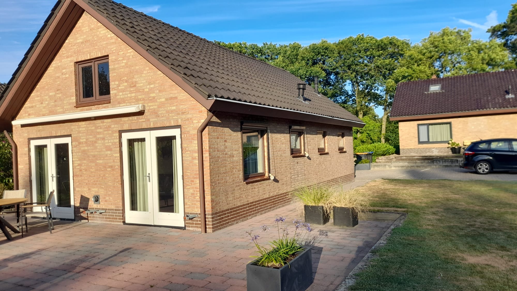 Achtertuin bij Bij-uns in de Weide
